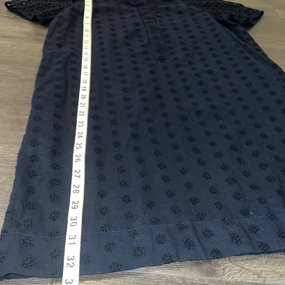 J. Crew Cotton Eyelet Dress w/Collar and Hidden Button Placket Size 4P Navy - Picture 10 of 14